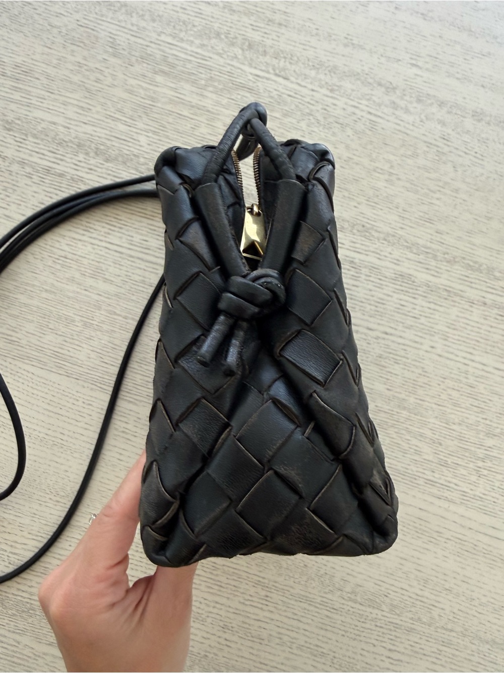 Bottega Veneta Woven Black Crossbody Bag - Picture 4 of 10